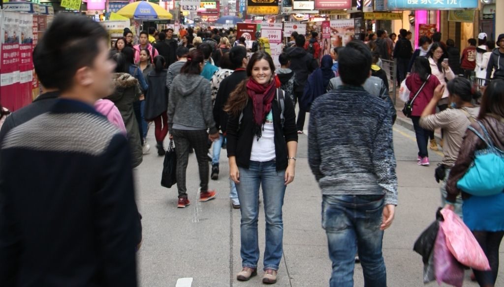 hong kongi tömeg talpalatnyi történetek dóri